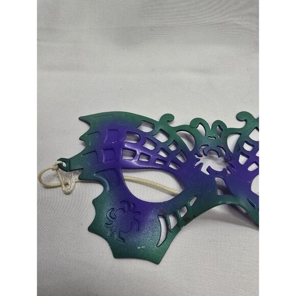 Bratz Doll Masquerade Finora Red Head With Outfit And Accessories - Picture 2 of 16